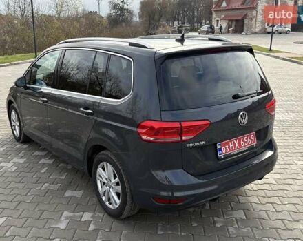 Серый Фольксваген Туран, объемом двигателя 1.97 л и пробегом 231 тыс. км за 18650 $, фото 2 на Automoto.ua