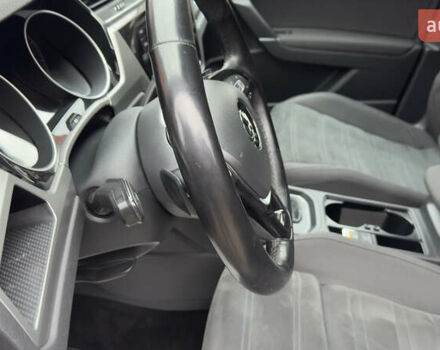 Серый Фольксваген Туран, объемом двигателя 1.97 л и пробегом 278 тыс. км за 18700 $, фото 33 на Automoto.ua