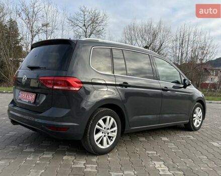 Серый Фольксваген Туран, объемом двигателя 1.97 л и пробегом 231 тыс. км за 18650 $, фото 3 на Automoto.ua