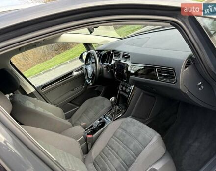 Серый Фольксваген Туран, объемом двигателя 1.97 л и пробегом 231 тыс. км за 18650 $, фото 29 на Automoto.ua