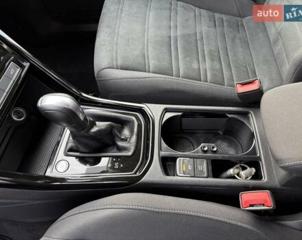 Серый Фольксваген Туран, объемом двигателя 1.97 л и пробегом 231 тыс. км за 18650 $, фото 45 на Automoto.ua