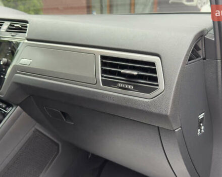 Серый Фольксваген Туран, объемом двигателя 1.97 л и пробегом 278 тыс. км за 18700 $, фото 73 на Automoto.ua