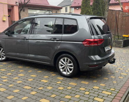 Серый Фольксваген Туран, объемом двигателя 1.97 л и пробегом 278 тыс. км за 18700 $, фото 16 на Automoto.ua