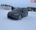 Серый Фольксваген Туран, объемом двигателя 1.97 л и пробегом 225 тыс. км за 19990 $, фото 1 на Automoto.ua