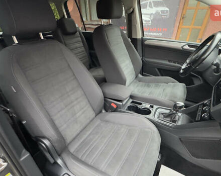 Серый Фольксваген Туран, объемом двигателя 1.97 л и пробегом 278 тыс. км за 18700 $, фото 22 на Automoto.ua