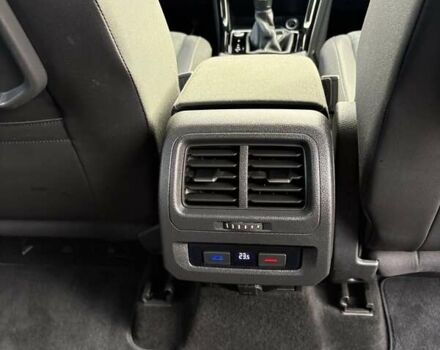 Серый Фольксваген Туран, объемом двигателя 1.97 л и пробегом 231 тыс. км за 18650 $, фото 41 на Automoto.ua