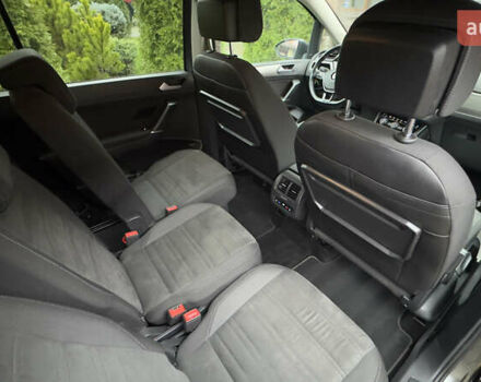 Серый Фольксваген Туран, объемом двигателя 1.97 л и пробегом 278 тыс. км за 18700 $, фото 51 на Automoto.ua