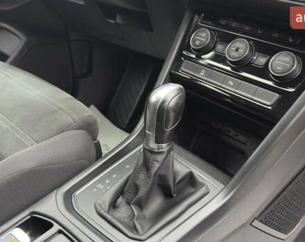 Серый Фольксваген Туран, объемом двигателя 1.97 л и пробегом 278 тыс. км за 18700 $, фото 23 на Automoto.ua