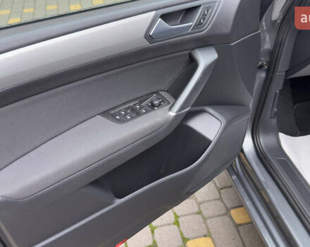 Серый Фольксваген Туран, объемом двигателя 1.97 л и пробегом 278 тыс. км за 18700 $, фото 29 на Automoto.ua