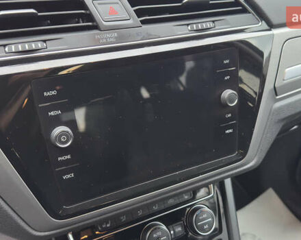 Серый Фольксваген Туран, объемом двигателя 1.97 л и пробегом 278 тыс. км за 18700 $, фото 37 на Automoto.ua