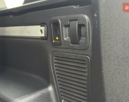 Серый Фольксваген Туран, объемом двигателя 1.97 л и пробегом 278 тыс. км за 18700 $, фото 67 на Automoto.ua