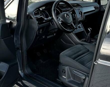 Серый Фольксваген Туран, объемом двигателя 1.97 л и пробегом 164 тыс. км за 20800 $, фото 128 на Automoto.ua