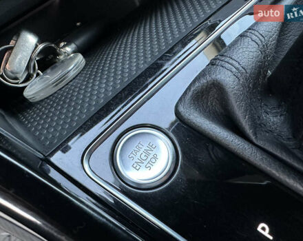 Серый Фольксваген Туран, объемом двигателя 2 л и пробегом 236 тыс. км за 20500 $, фото 77 на Automoto.ua