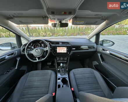 Серый Фольксваген Туран, объемом двигателя 2 л и пробегом 236 тыс. км за 20500 $, фото 81 на Automoto.ua