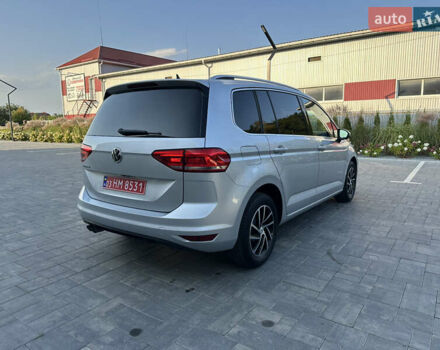 Серый Фольксваген Туран, объемом двигателя 2 л и пробегом 236 тыс. км за 20500 $, фото 13 на Automoto.ua