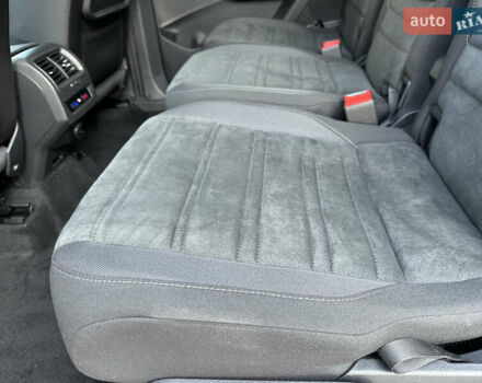 Серый Фольксваген Туран, объемом двигателя 2 л и пробегом 236 тыс. км за 20500 $, фото 33 на Automoto.ua