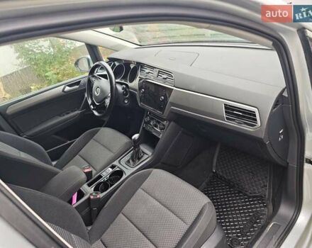 Сірий Фольксваген Туран, об'ємом двигуна 1.97 л та пробігом 146 тис. км за 20500 $, фото 2 на Automoto.ua