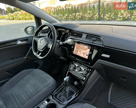 Серый Фольксваген Туран, объемом двигателя 2 л и пробегом 236 тыс. км за 20500 $, фото 42 на Automoto.ua