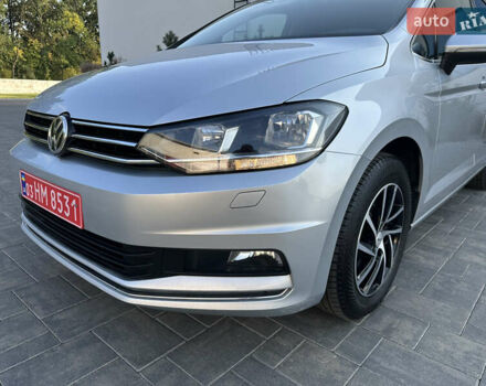 Серый Фольксваген Туран, объемом двигателя 2 л и пробегом 236 тыс. км за 20500 $, фото 17 на Automoto.ua