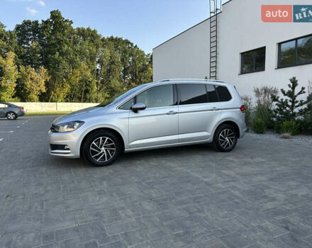Серый Фольксваген Туран, объемом двигателя 2 л и пробегом 236 тыс. км за 20500 $, фото 7 на Automoto.ua