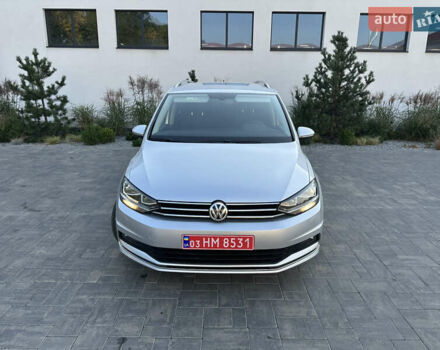 Серый Фольксваген Туран, объемом двигателя 2 л и пробегом 236 тыс. км за 20500 $, фото 3 на Automoto.ua