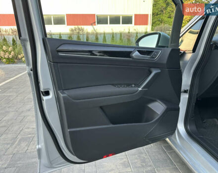 Серый Фольксваген Туран, объемом двигателя 2 л и пробегом 236 тыс. км за 19999 $, фото 31 на Automoto.ua