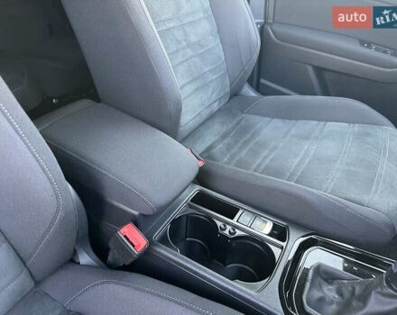 Серый Фольксваген Туран, объемом двигателя 2 л и пробегом 236 тыс. км за 20500 $, фото 43 на Automoto.ua