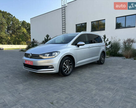 Серый Фольксваген Туран, объемом двигателя 2 л и пробегом 236 тыс. км за 20500 $, фото 6 на Automoto.ua