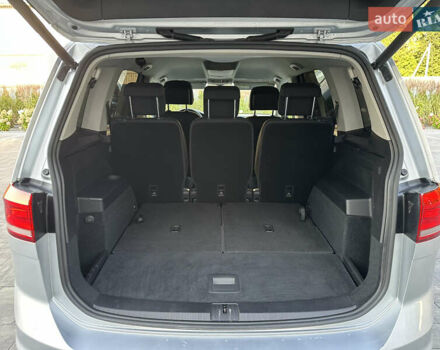 Серый Фольксваген Туран, объемом двигателя 2 л и пробегом 236 тыс. км за 20500 $, фото 51 на Automoto.ua