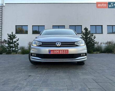 Серый Фольксваген Туран, объемом двигателя 2 л и пробегом 236 тыс. км за 20500 $, фото 4 на Automoto.ua