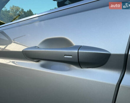 Серый Фольксваген Туран, объемом двигателя 2 л и пробегом 236 тыс. км за 20500 $, фото 22 на Automoto.ua