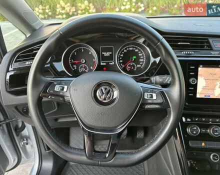 Серый Фольксваген Туран, объемом двигателя 2 л и пробегом 236 тыс. км за 20500 $, фото 62 на Automoto.ua