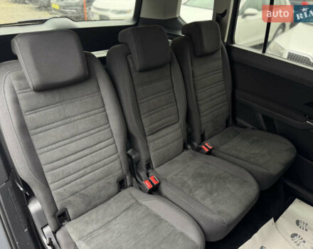 Серый Фольксваген Туран, объемом двигателя 2 л и пробегом 185 тыс. км за 22500 $, фото 21 на Automoto.ua