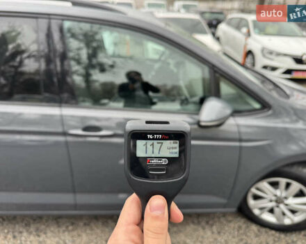 Серый Фольксваген Туран, объемом двигателя 2 л и пробегом 185 тыс. км за 22500 $, фото 31 на Automoto.ua