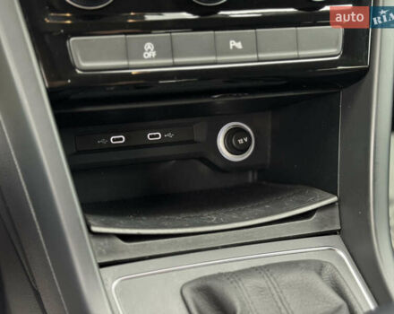 Серый Фольксваген Туран, объемом двигателя 2 л и пробегом 185 тыс. км за 22500 $, фото 17 на Automoto.ua