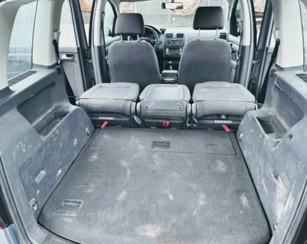 Серый Фольксваген Туран, объемом двигателя 0 л и пробегом 330 тыс. км за 2000 $, фото 4 на Automoto.ua