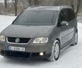 Сірий Фольксваген Туран, об'ємом двигуна 2 л та пробігом 348 тис. км за 6700 $, фото 1 на Automoto.ua