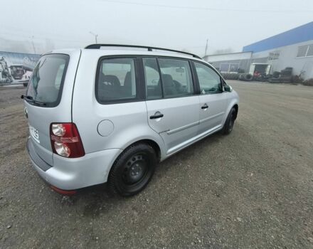 Сірий Фольксваген Туран, об'ємом двигуна 1.6 л та пробігом 260 тис. км за 5600 $, фото 7 на Automoto.ua