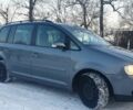 Сірий Фольксваген Туран, об'ємом двигуна 1.9 л та пробігом 333 тис. км за 3000 $, фото 1 на Automoto.ua