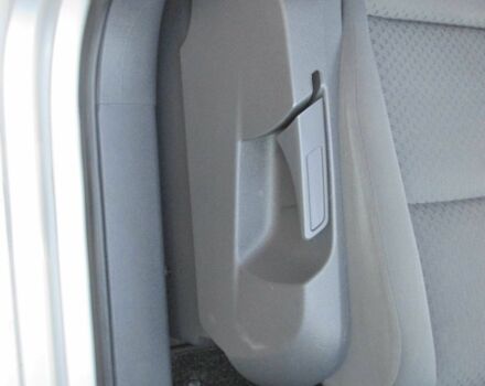 Серый Фольксваген Туран, объемом двигателя 1.6 л и пробегом 230 тыс. км за 6500 $, фото 5 на Automoto.ua