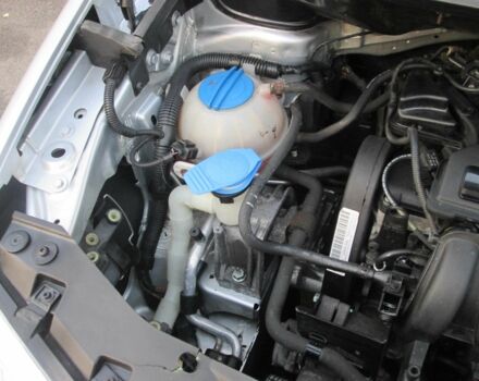 Серый Фольксваген Туран, объемом двигателя 1.6 л и пробегом 230 тыс. км за 6500 $, фото 19 на Automoto.ua