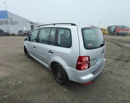 Сірий Фольксваген Туран, об'ємом двигуна 1.6 л та пробігом 260 тис. км за 5600 $, фото 1 на Automoto.ua