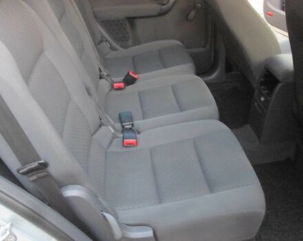 Серый Фольксваген Туран, объемом двигателя 1.6 л и пробегом 230 тыс. км за 6500 $, фото 15 на Automoto.ua