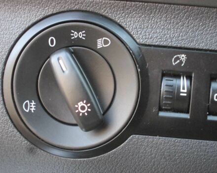 Серый Фольксваген Туран, объемом двигателя 1.6 л и пробегом 230 тыс. км за 6500 $, фото 20 на Automoto.ua