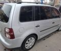 Сірий Фольксваген Туран, об'ємом двигуна 0 л та пробігом 318 тис. км за 7200 $, фото 2 на Automoto.ua