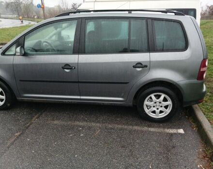 Сірий Фольксваген Туран, об'ємом двигуна 1.4 л та пробігом 295 тис. км за 5750 $, фото 5 на Automoto.ua