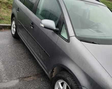 Сірий Фольксваген Туран, об'ємом двигуна 1.4 л та пробігом 295 тис. км за 5750 $, фото 3 на Automoto.ua