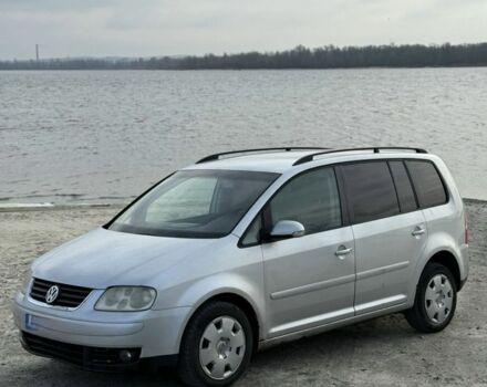 Сірий Фольксваген Туран, об'ємом двигуна 2 л та пробігом 380 тис. км за 3199 $, фото 7 на Automoto.ua