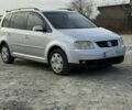 Сірий Фольксваген Туран, об'ємом двигуна 2 л та пробігом 370 тис. км за 3900 $, фото 1 на Automoto.ua