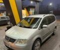 Сірий Фольксваген Туран, об'ємом двигуна 0 л та пробігом 350 тис. км за 3200 $, фото 1 на Automoto.ua
